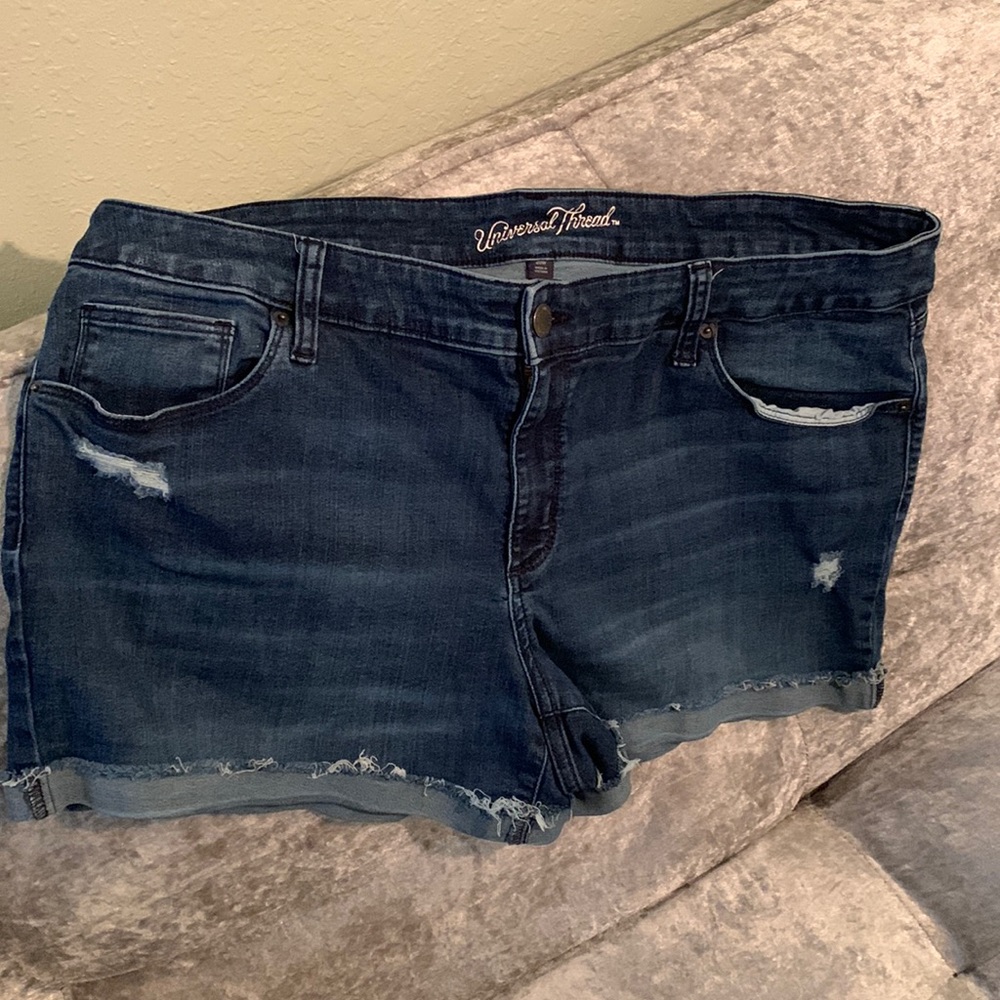 2/$8 NWOT Universal Thread Vintage dark wash denim shorts size 20